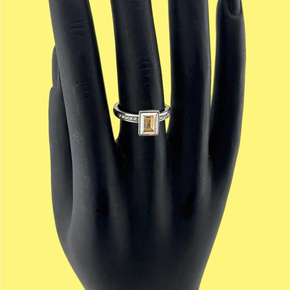 Brighton wonder ring with yellowish stone and side crystals stackable Size 7 - Picture 2 of 8